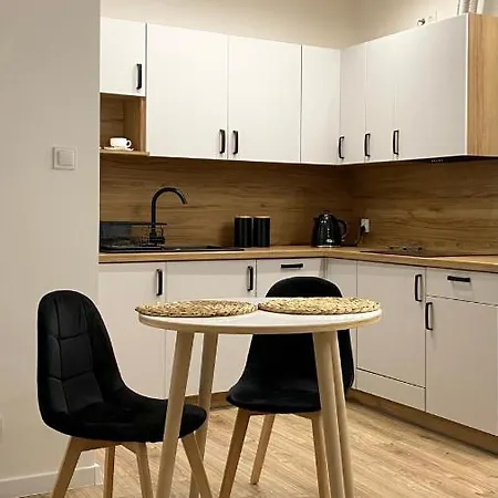 Nowoczesny Apartament W Dzierzoniowie - Parter - Balkon - Pokoj + Sypialnia Esterno foto