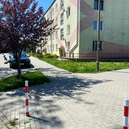 Nowoczesny Apartament W Dzierzoniowie - Parter - Balkon - Pokoj + Sypialnia Esterno foto