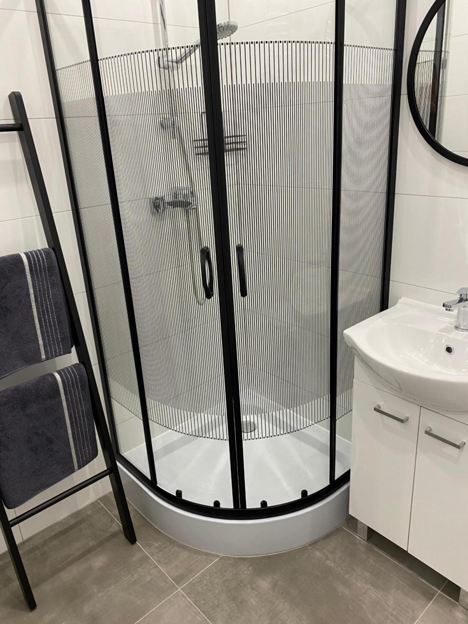 Nowoczesny W Dzierzoniowie - Parter - Balkon - + Sypialnia Apartment Dzierzoniow