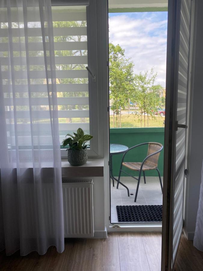 Nowoczesny W Dzierzoniowie - Parter - Balkon - + Sypialnia Dzierzoniow