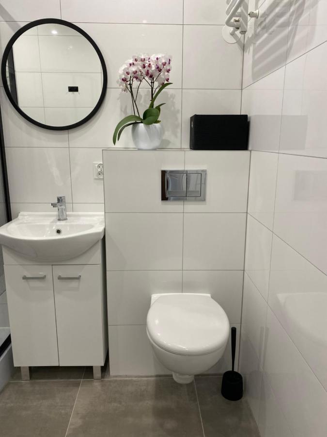 Nowoczesny W Dzierzoniowie - Parter - Balkon - + Sypialnia Apartment Dzierzoniow