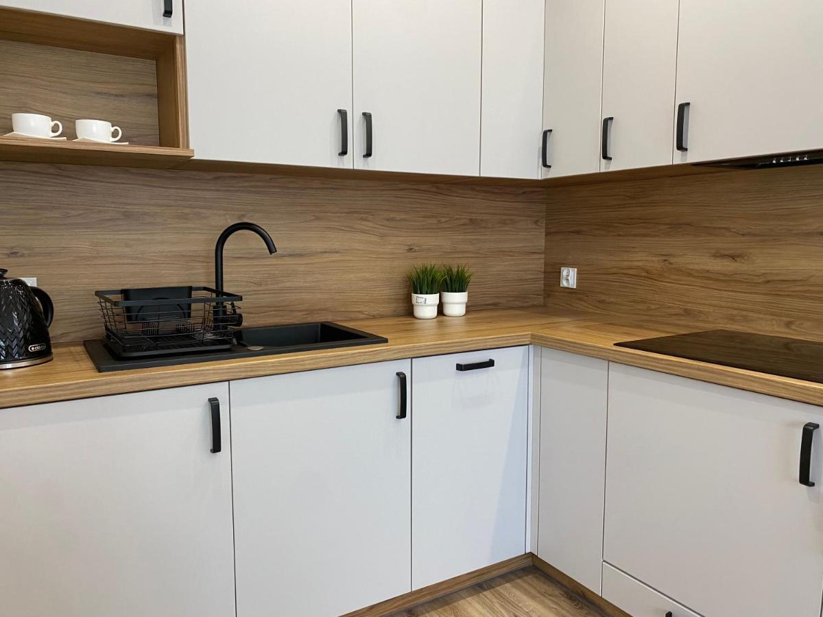 Apartment Nowoczesny W Dzierzoniowie - Parter - Balkon - + Sypialnia *