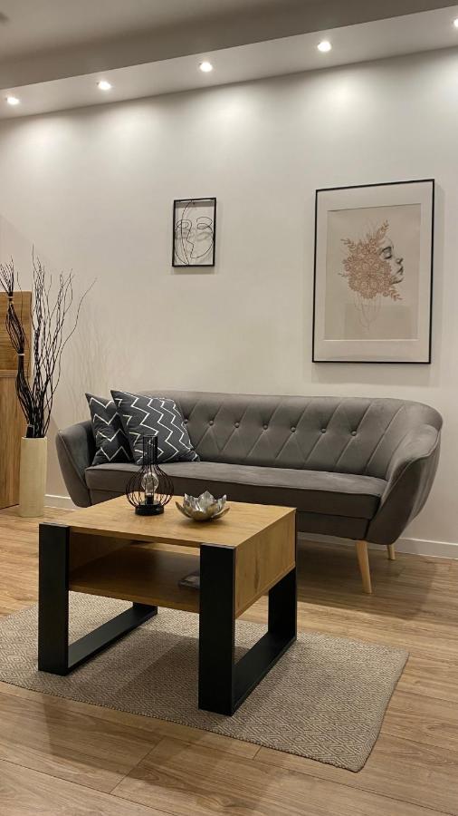 Nowoczesny W Dzierzoniowie - Parter - Balkon - + Sypialnia Apartment *