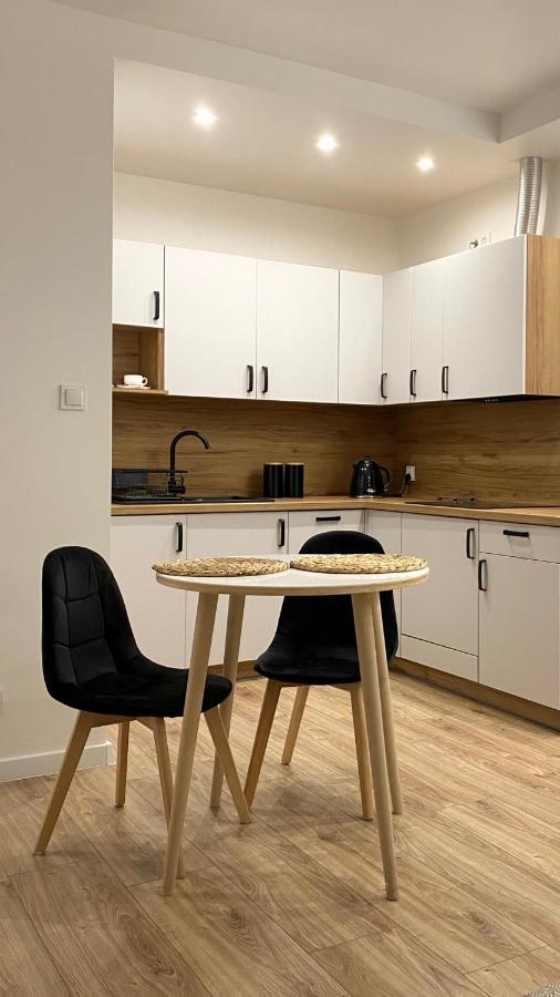 Apartment Nowoczesny W Dzierzoniowie - Parter - Balkon - + Sypialnia